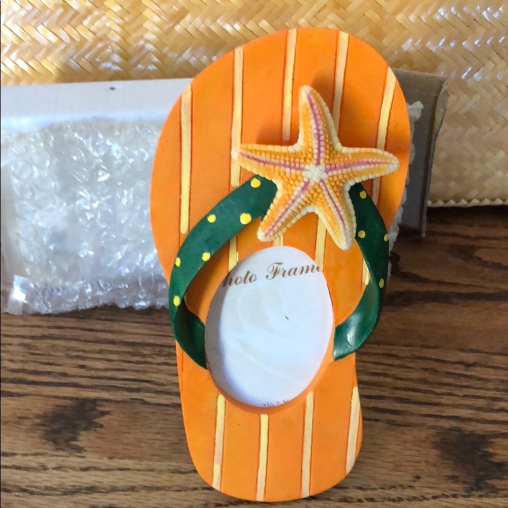Photo frame with shell design in original box NEW - Picture 1 of 2